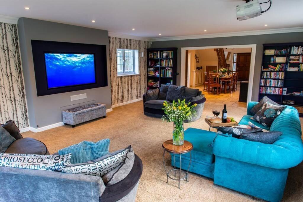 Langford Farmhouse - New Forest National Park Luxury 4Bd, Hot Tub, Cinema, 10 Acres Bartley Екстер'єр фото